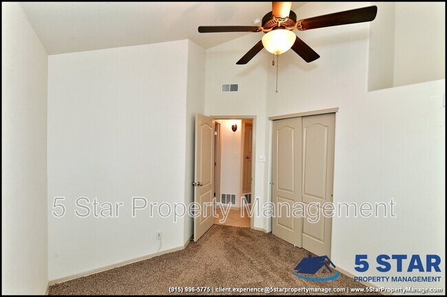 Building Photo - 5005 Moon Ranch Ln
