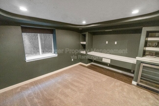 Building Photo - 6415 S Woodland Ct