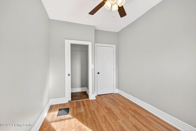 Building Photo - 1039 Mulberry St