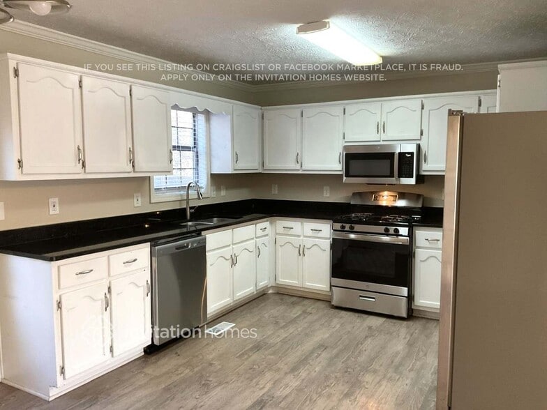 Building Photo - 4491 Wesley Way