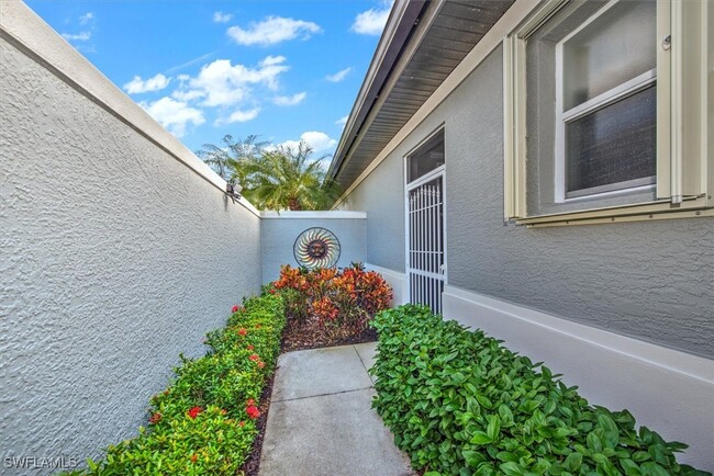 Building Photo - 10577 Avila Cir