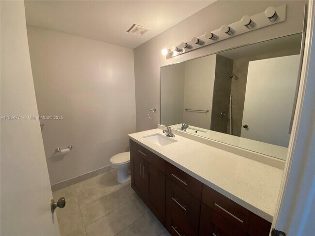 Building Photo - 1575 Veracruz Ln