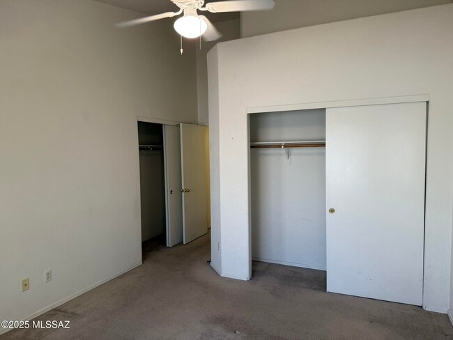 Building Photo - 12213 N Makayla Canyon Dr