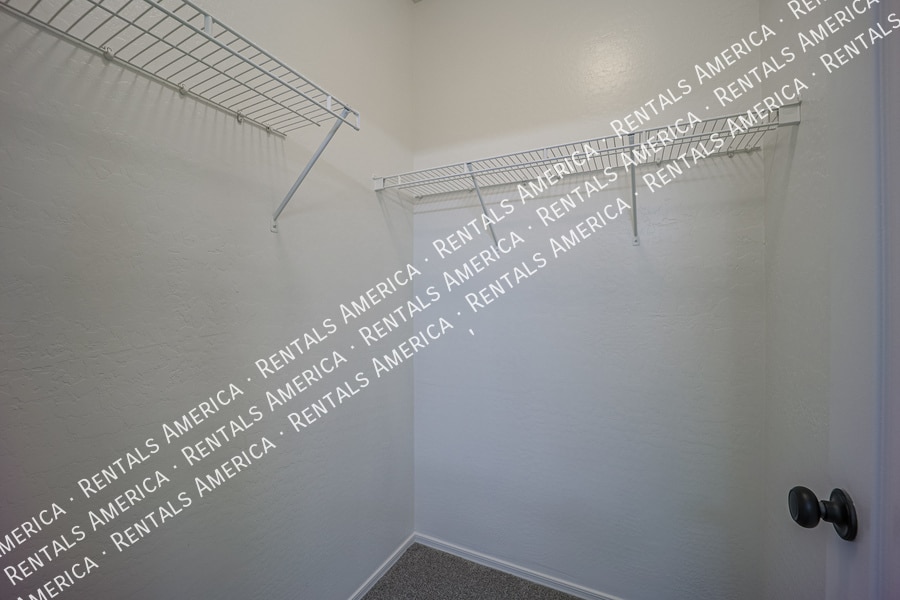 Building Photo - 2738 E Indian Wells Pl