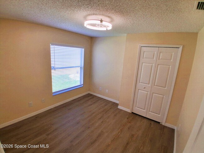 Building Photo - 660 Wickham Lakes Dr