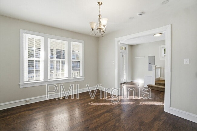 Building Photo - 630 W 36th St