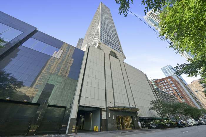 Primary Photo - 111 E Chestnut St