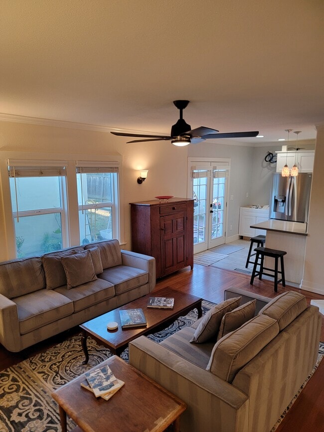 Building Photo - 3540 M St