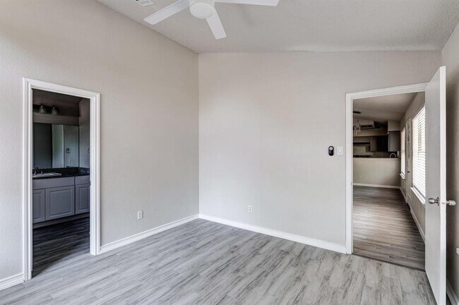 Building Photo - 3401 Larkspur Way