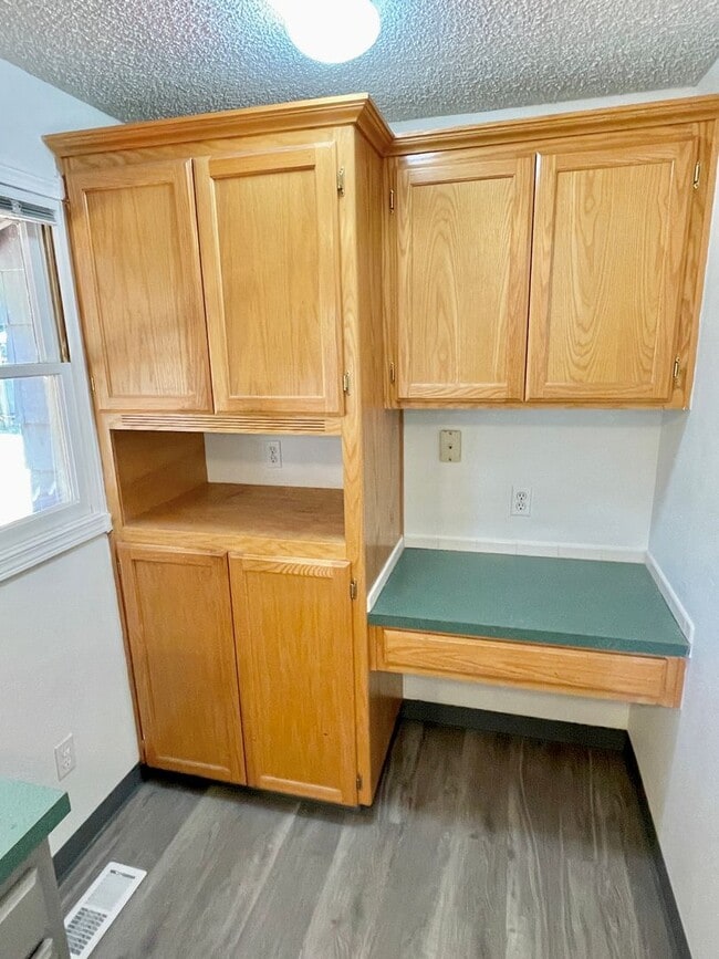 Building Photo - Centennial Remodeled Ranch Home with Large, Fenced Backyard, Attached Garage, Laminate Hardwoods