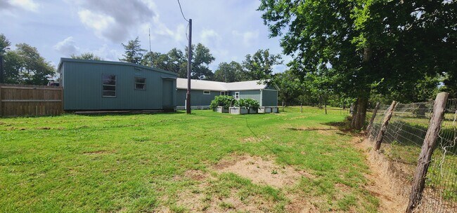 Building Photo - 9369 Co Rd 333