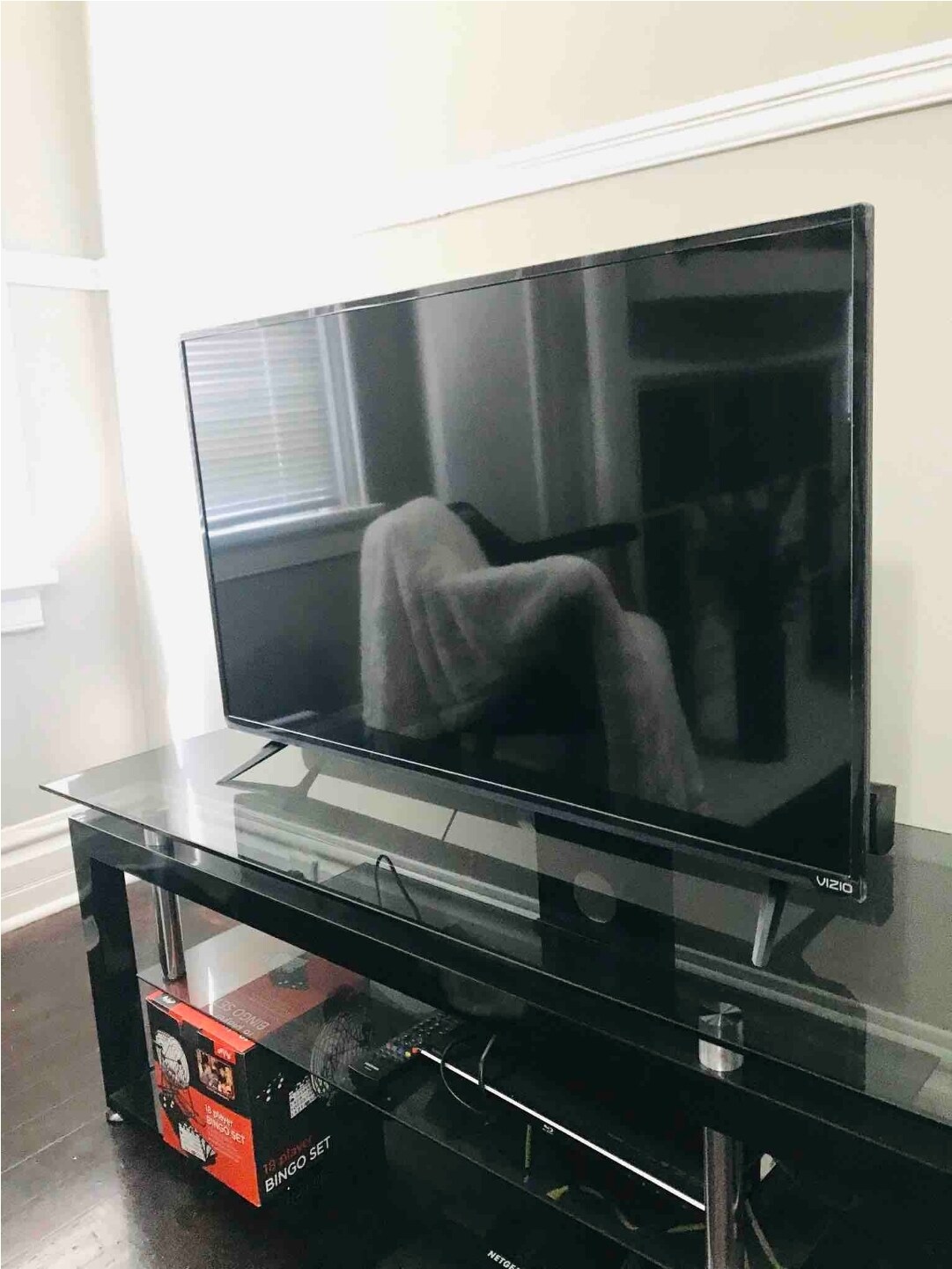 TV. - 2234 Central Ave