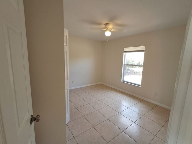 Building Photo - 2204-2206 Kenneth Ave S