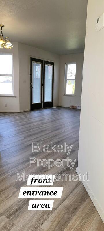 Building Photo - 11298 W Stallion Ln