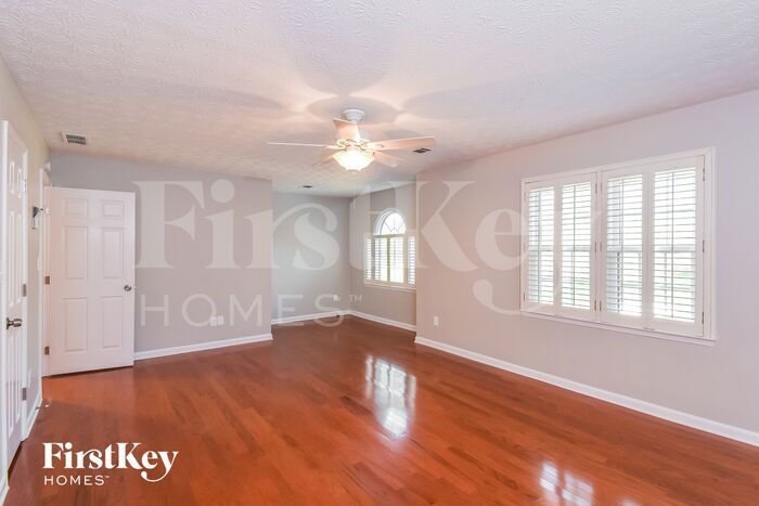 Building Photo - 1326 Shadowood Ct