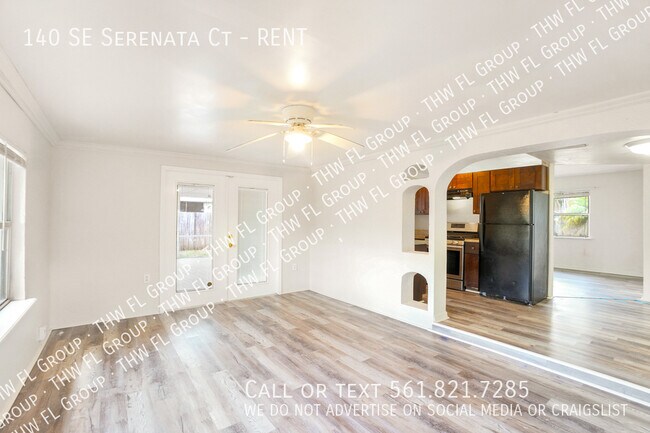 Building Photo - 140 SE Serenata Ct