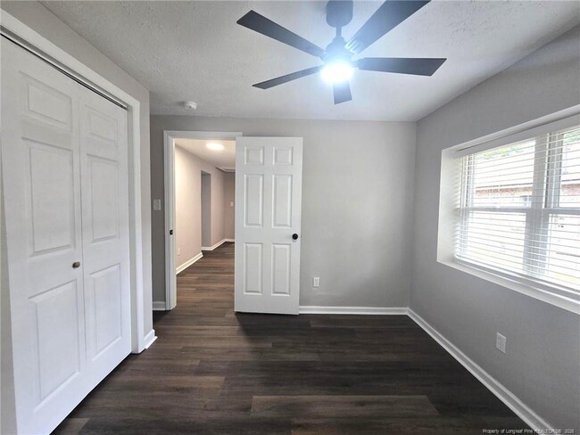 Building Photo - 874 W Orange St