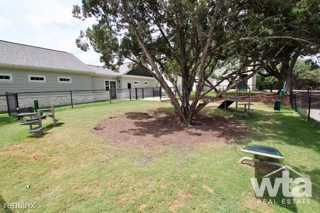 Building Photo - 10600 Brezza Lane