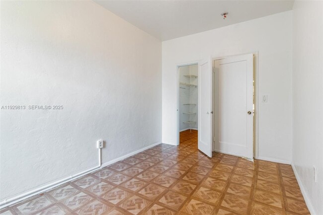 Building Photo - 835 Alton Rd