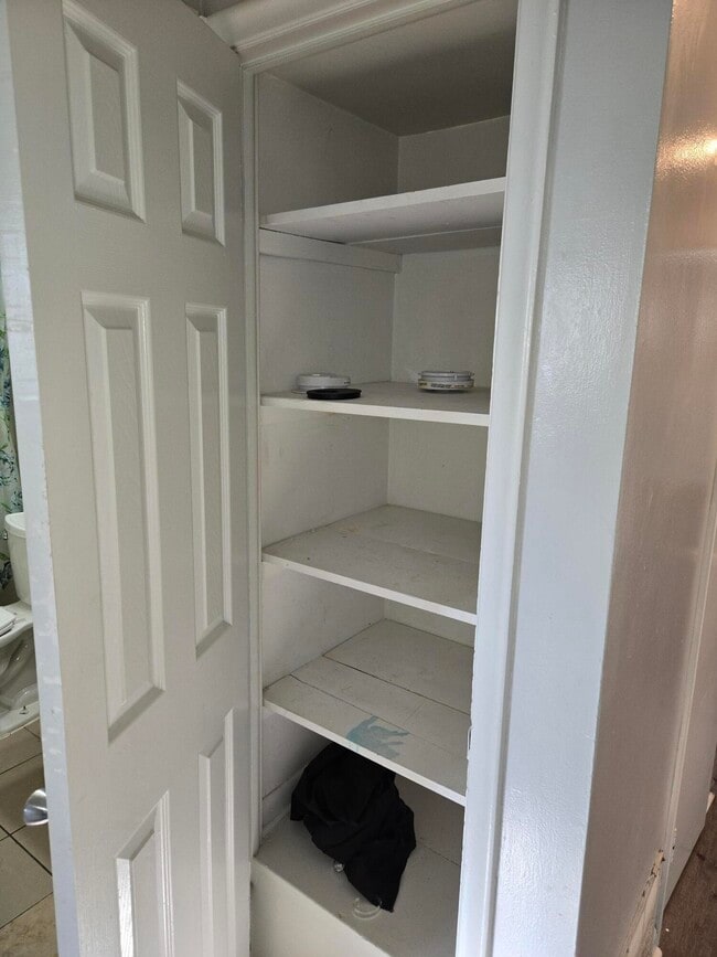 Building Photo - 27294 W Pleasant Ridge Dr