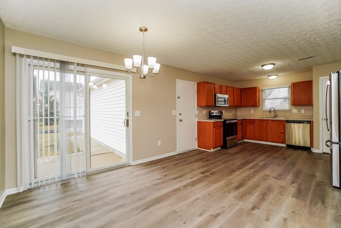 Building Photo - 5512 Beresford St