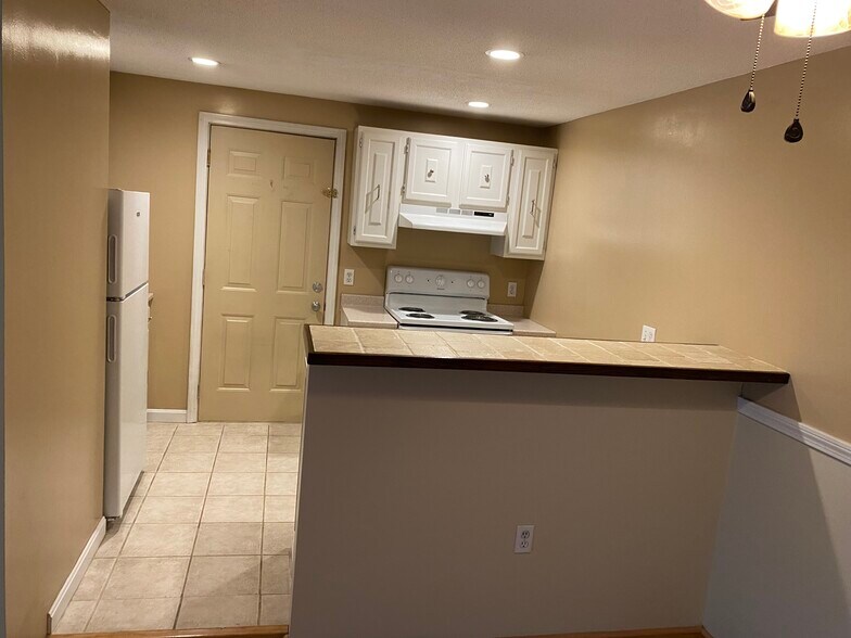 Kitchen - 6 Walden Dr