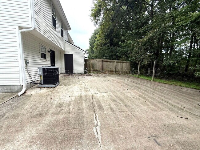 Building Photo - 3626 N Hopkins Ct