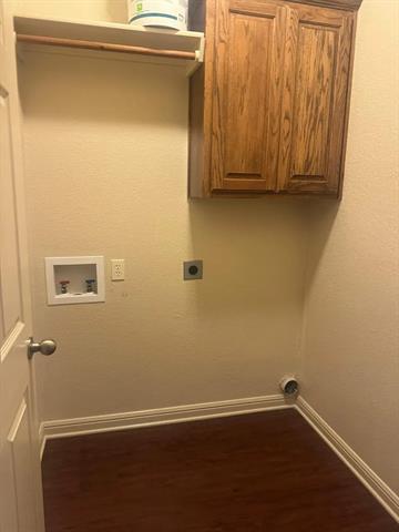 Building Photo - 2208 Breezy Dr