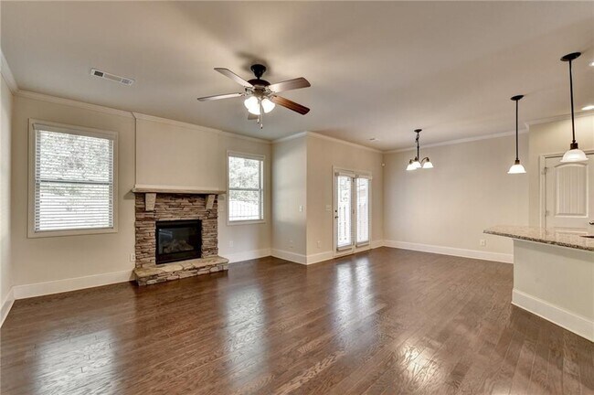 Building Photo - 1205 Apple Blossom Dr