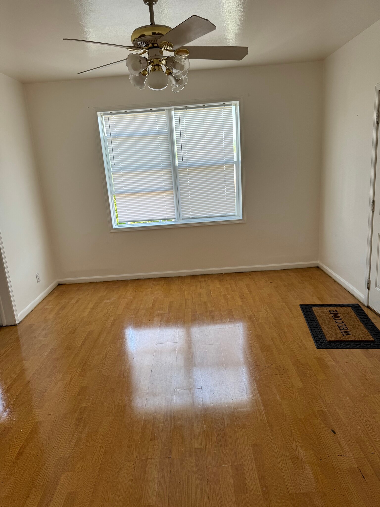 Building Photo - 2352 Poland St