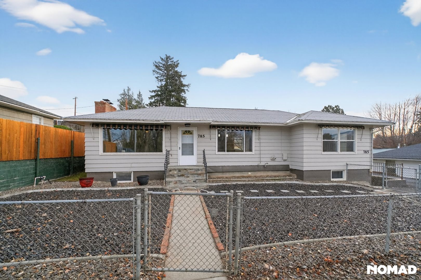 Building Photo - 785 Eastmont Ave