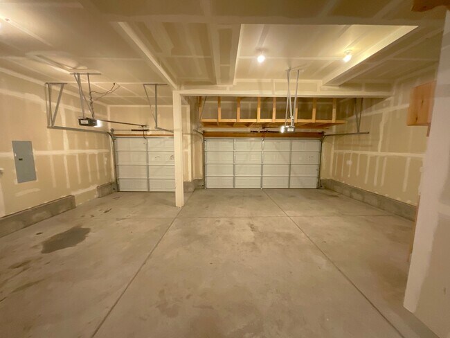 Building Photo - 4 Bedroom Home Available Near Londonderry Dr & Eastonville Rd!