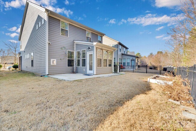 Building Photo - 11715 Clems Branch Dr