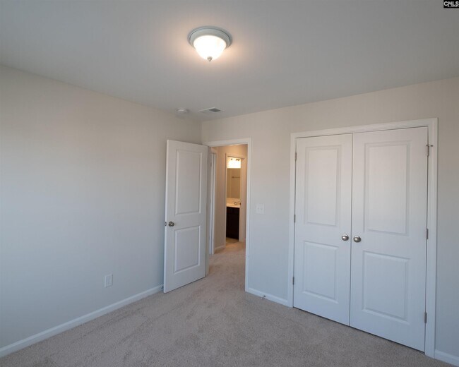 Building Photo - 929 S Desert Orch Ln