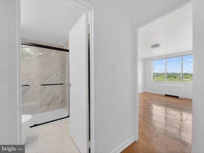 Building Photo - 6621 Wakefield Dr