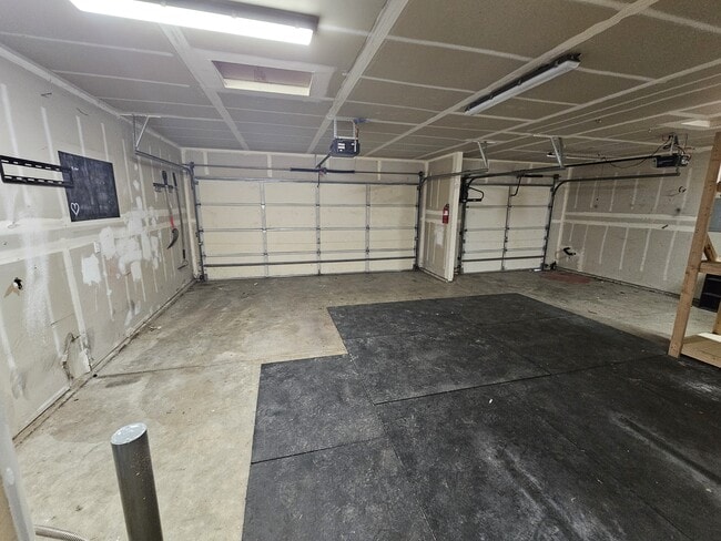 Building Photo - 508 Stickney Mountain Pl