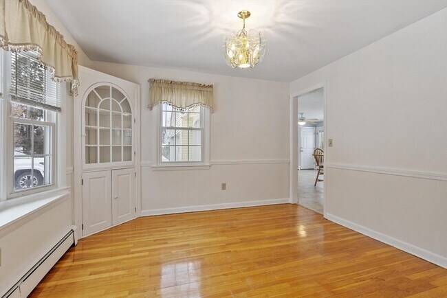 Building Photo - 20 Lovell St