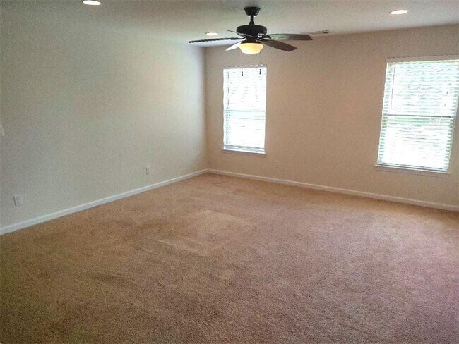 Building Photo - 7255 Rocking Horse Ln
