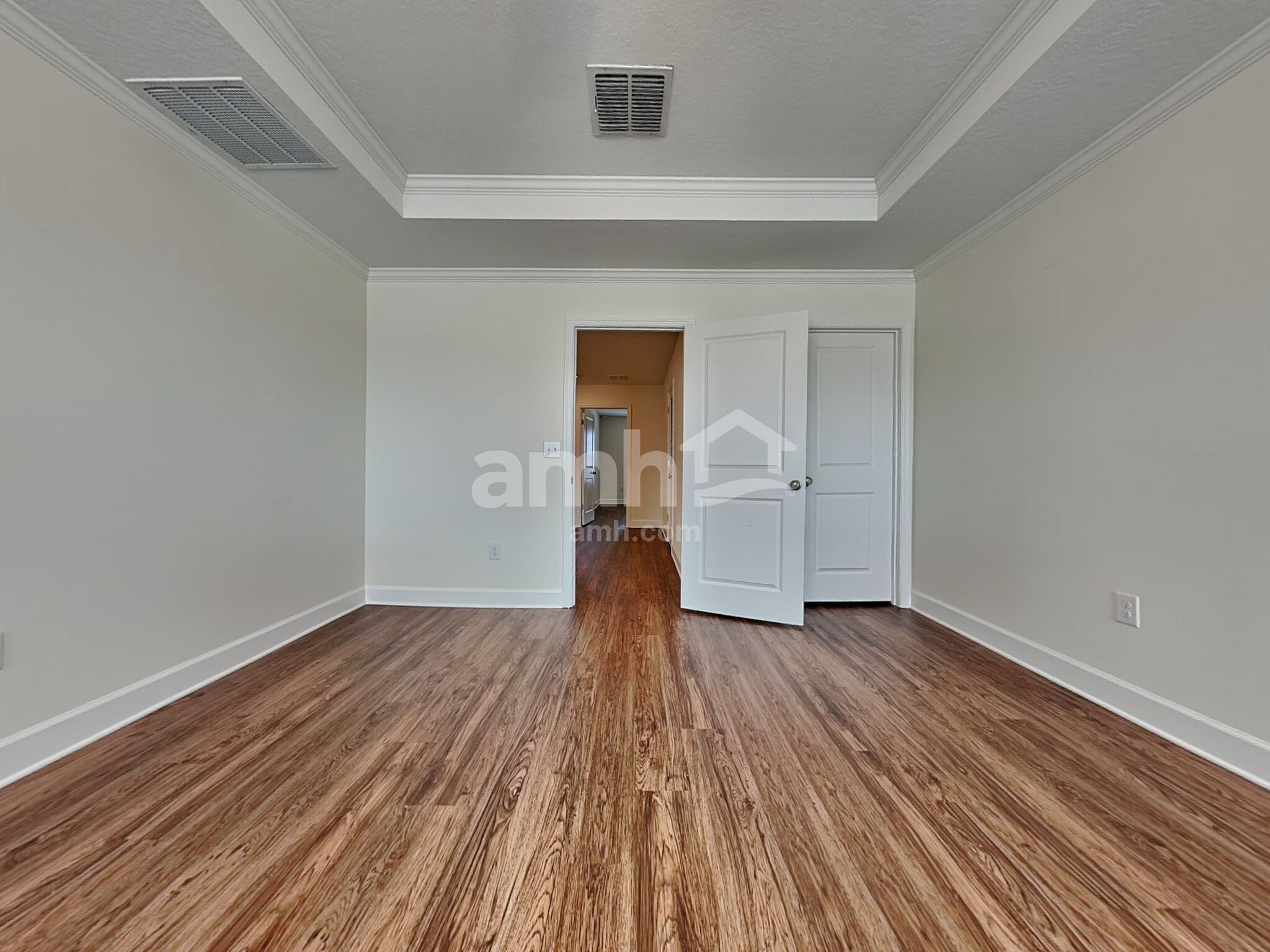 Building Photo - 1005 Walden Pond Dr