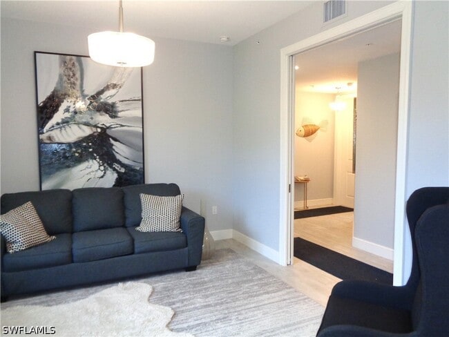 Building Photo - 575 El Camino Real