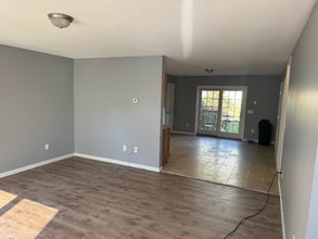 Building Photo - 183 Prospect St