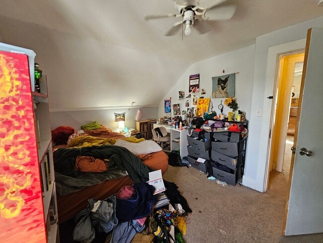 Building Photo - 4 bedroom House Close to U of M! Leasing f...