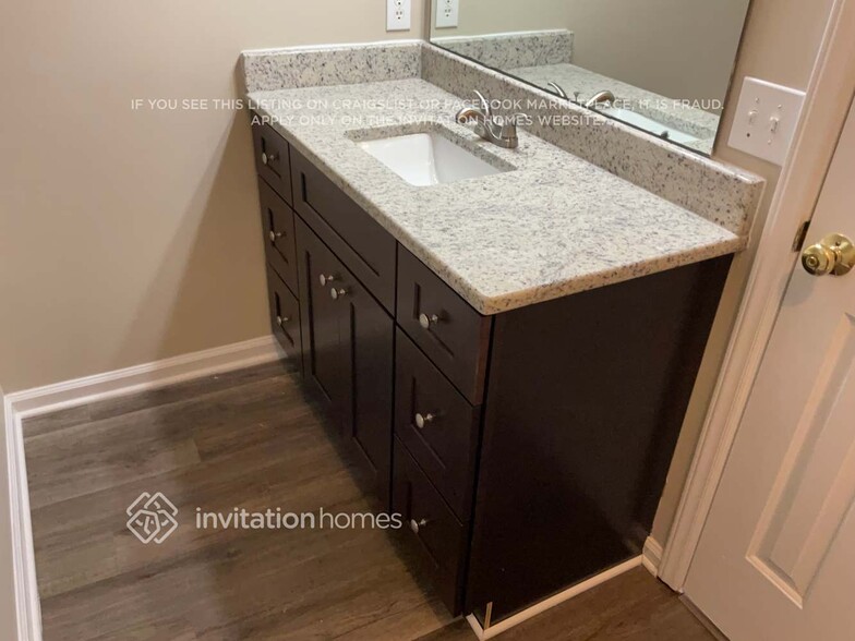 Building Photo - 8637 Hobhouse Cir
