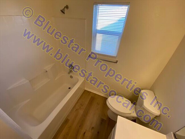 Building Photo - Home in VICTORVILLE! 4bd/2.5ba