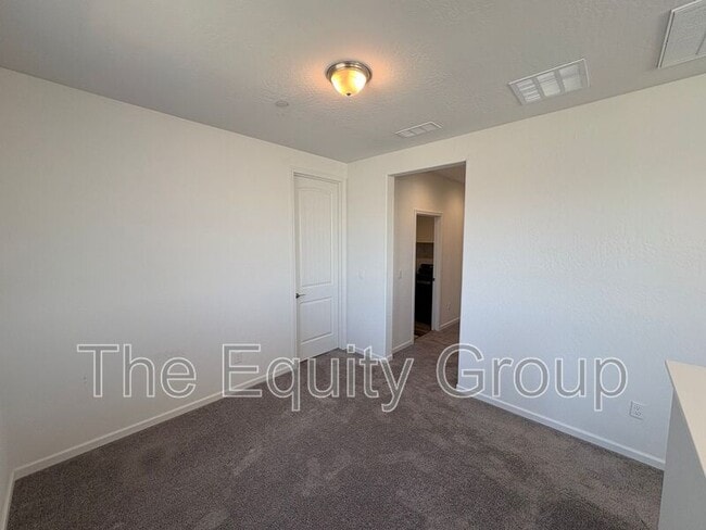 Building Photo - 3036 N Parkside St