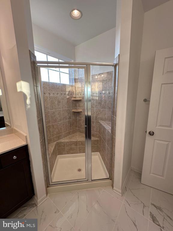 Building Photo - 9075 Alexander Way