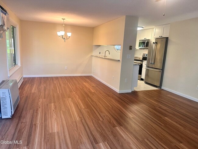 Building Photo - 36 Donna Lynn Dr