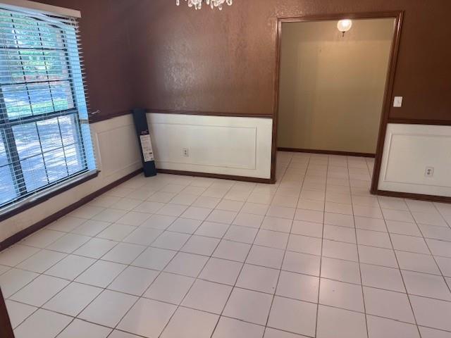Building Photo - 4115 Holbrook Dr