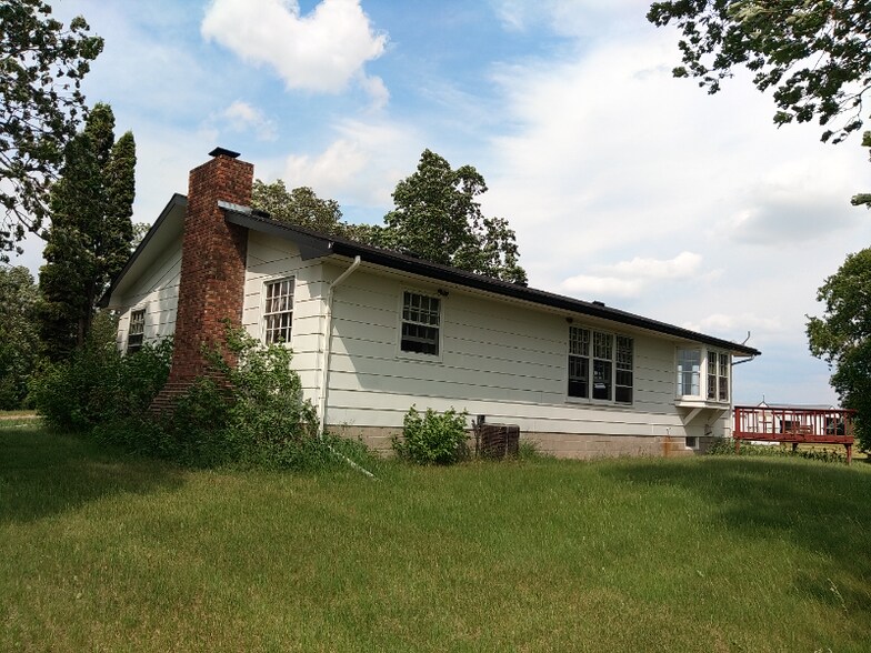 Building Photo - 32499 150th St NE