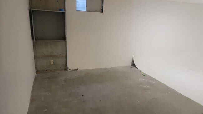 Building Photo - 11403 E 29th Ave
